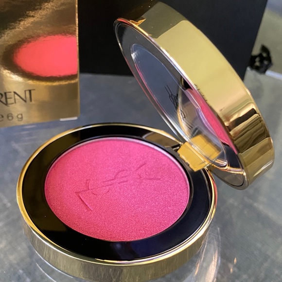 YSL Make Me Blush Bold Blurring Blush - Picture 2 of 5